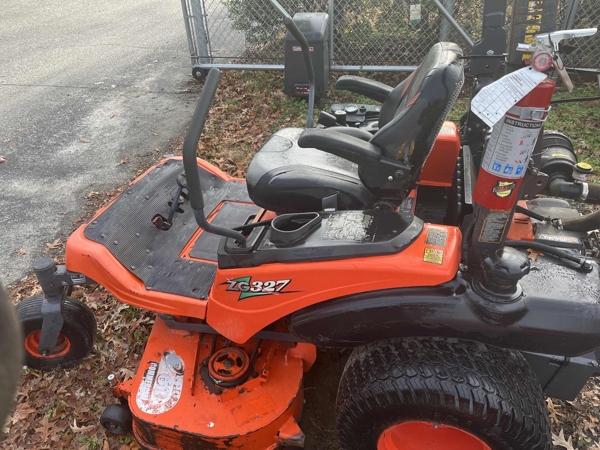 2020 Kubota ZG327PA-60-11