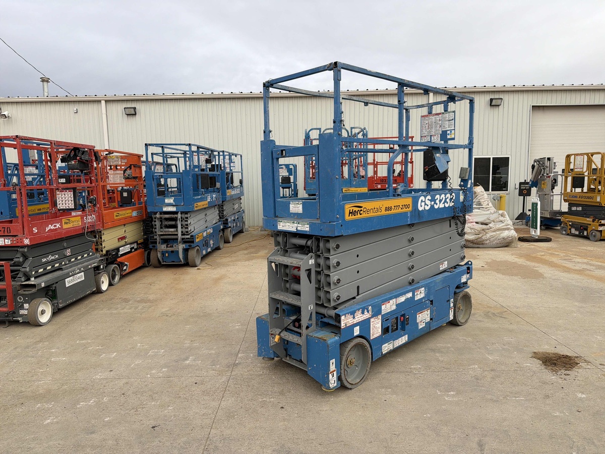 2018 Genie GS-3232-5