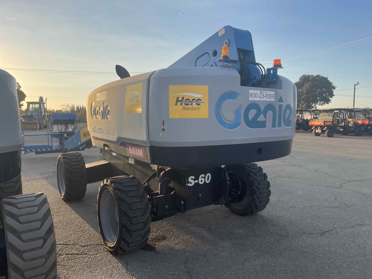 2018 Genie S-60X-2