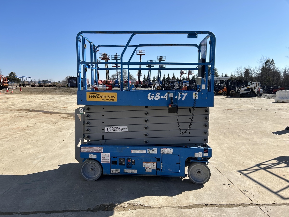 2018 Genie GS-4047