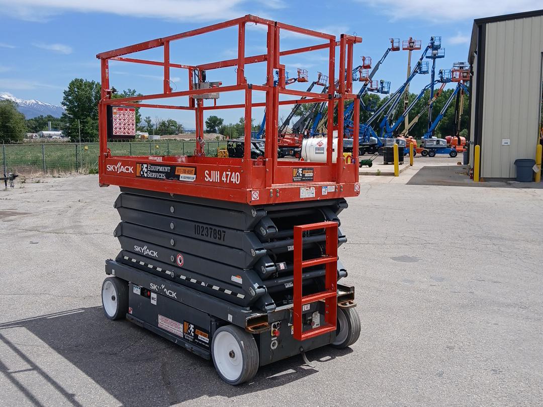 2018 Skyjack SJ4740