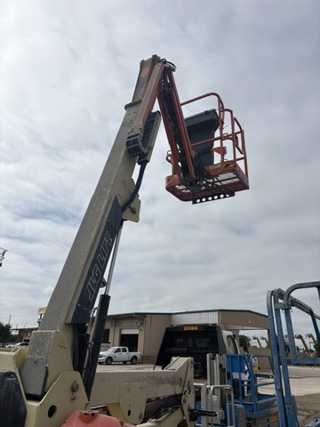 2021 JLG E400AJPN-7