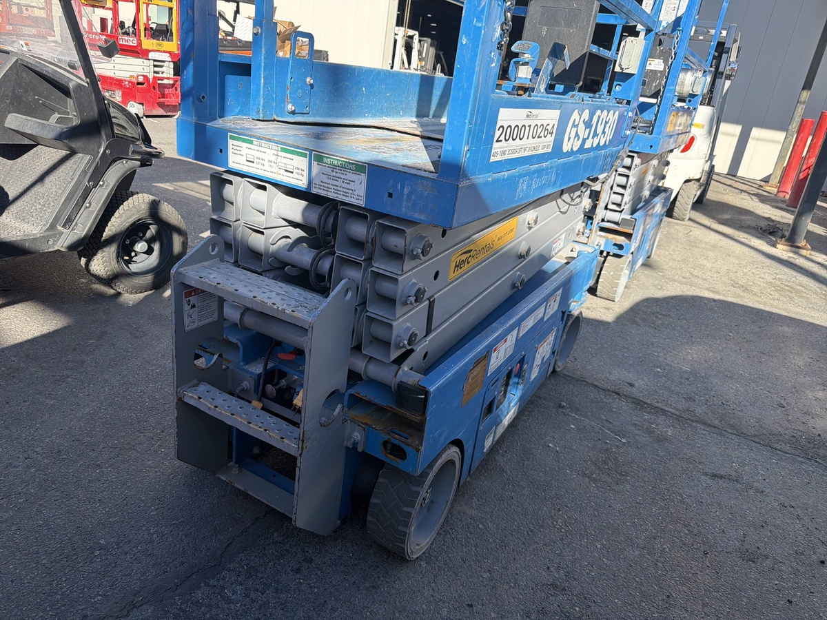 2017 Genie GS-1930-2