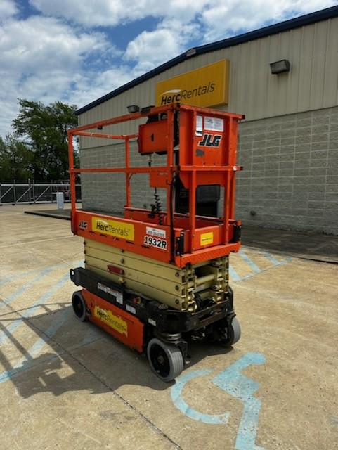 2018 JLG 1932R