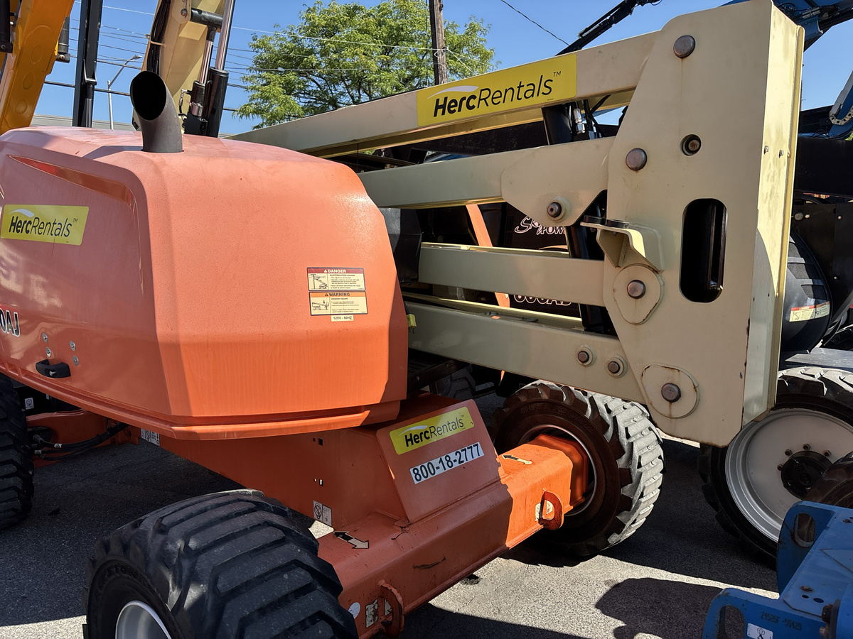 2017 JLG 450AJ-4