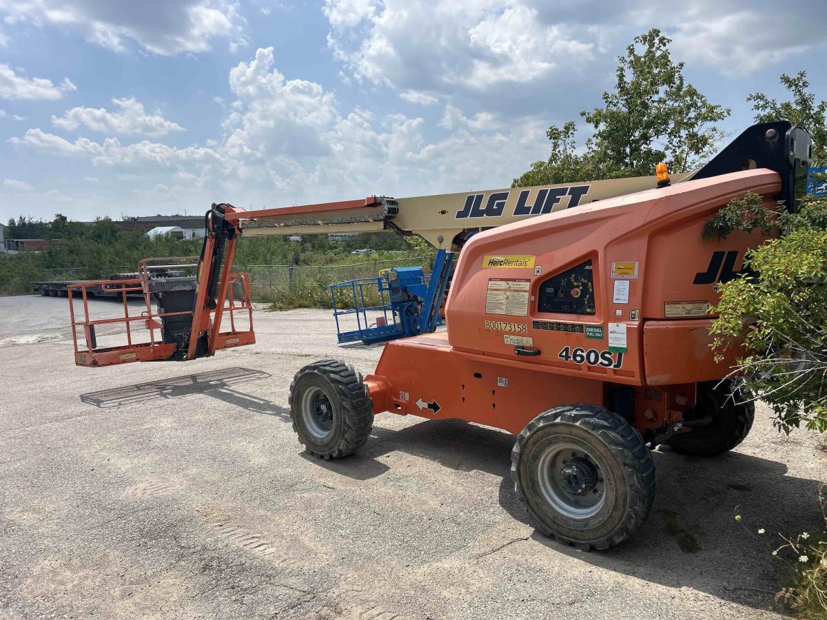 2017 JLG 460SJ