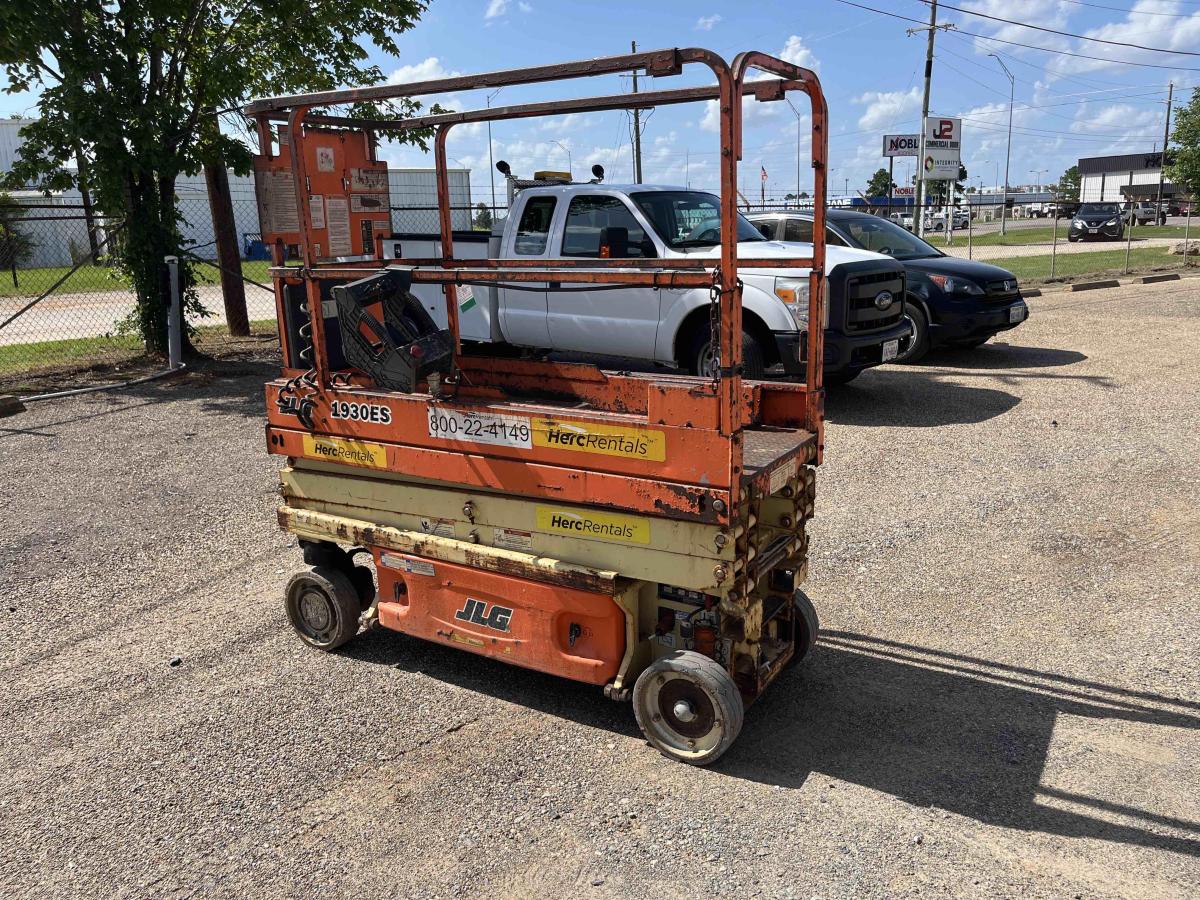 2018 JLG 1930ES-1