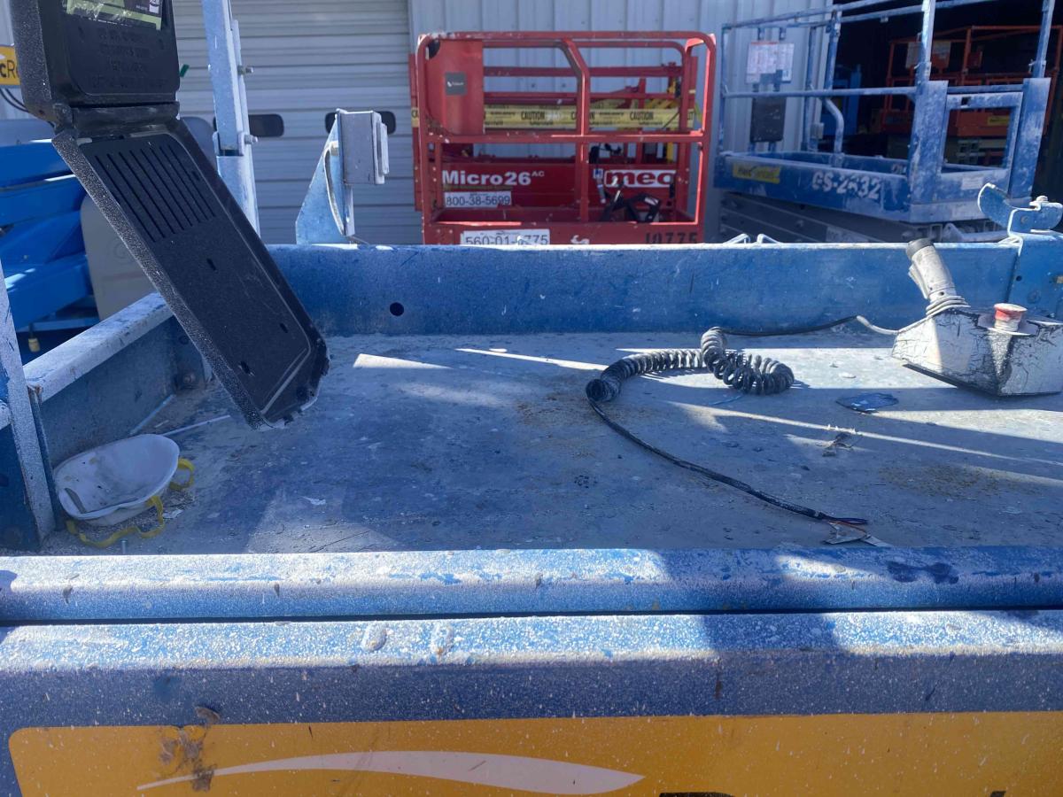 2015 Genie GS-3246