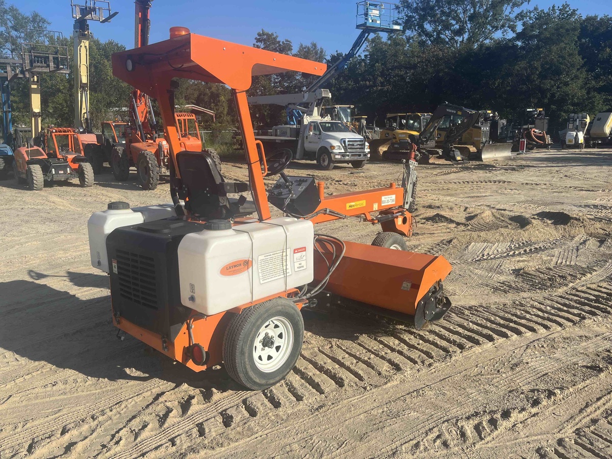 2020 LayMor SM300-3