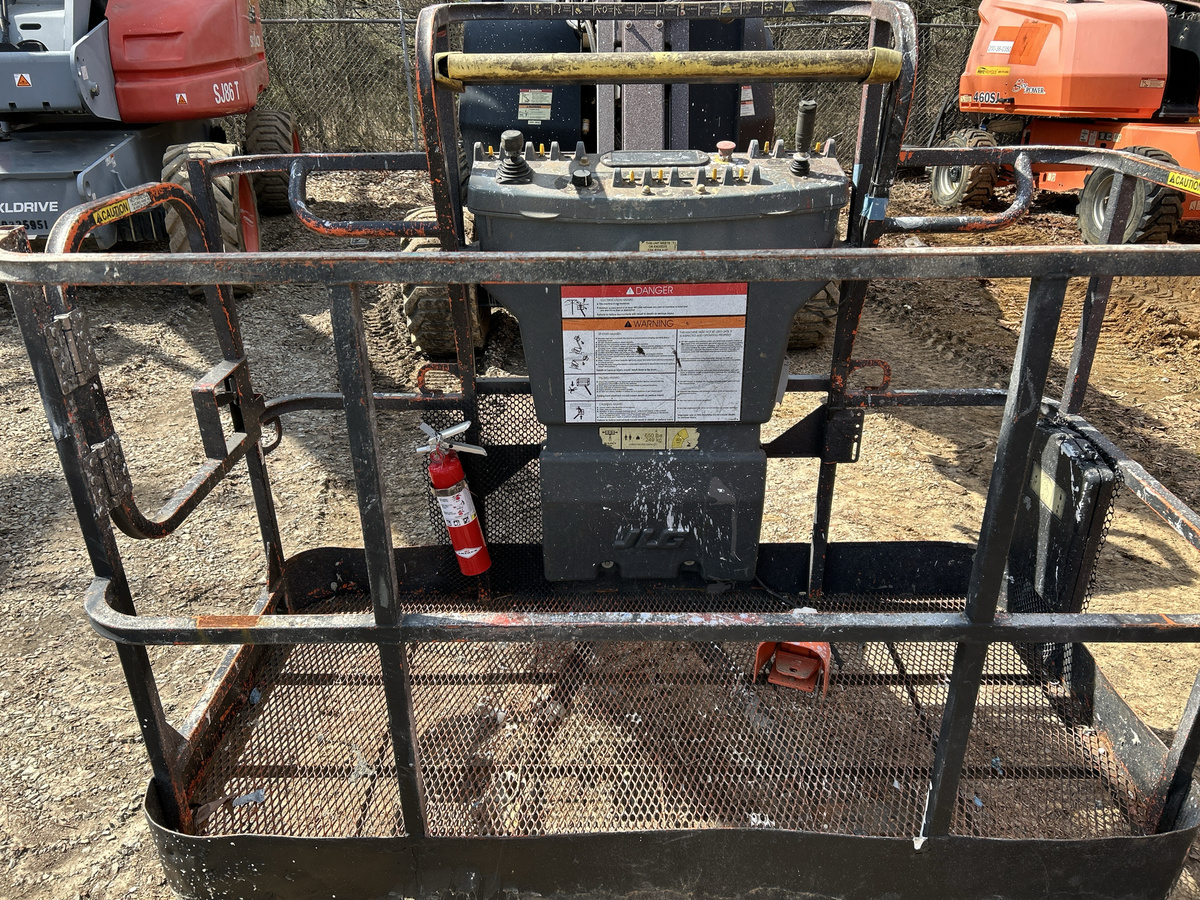 2018 JLG 450AJ-4