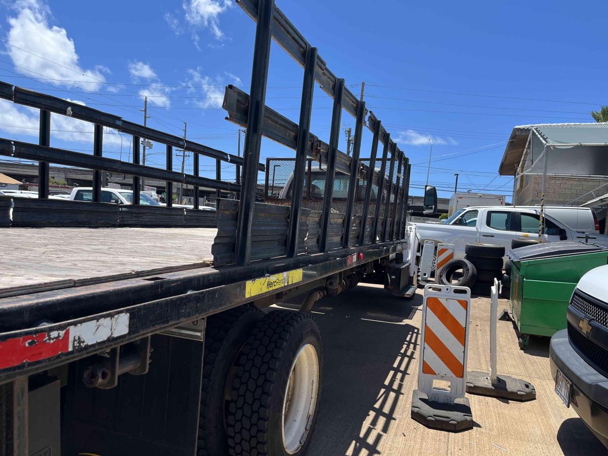 2016 Ford F650-4