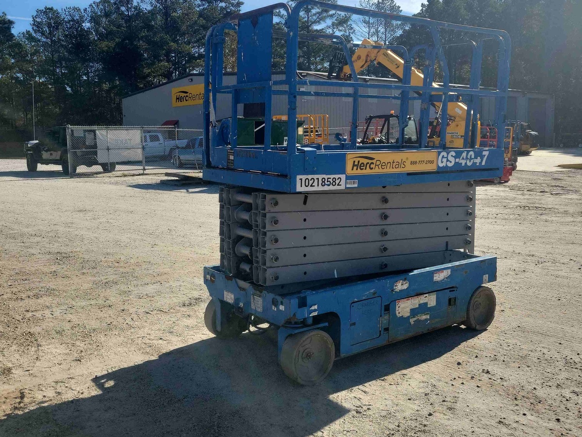 2017 Genie GS-4047-2