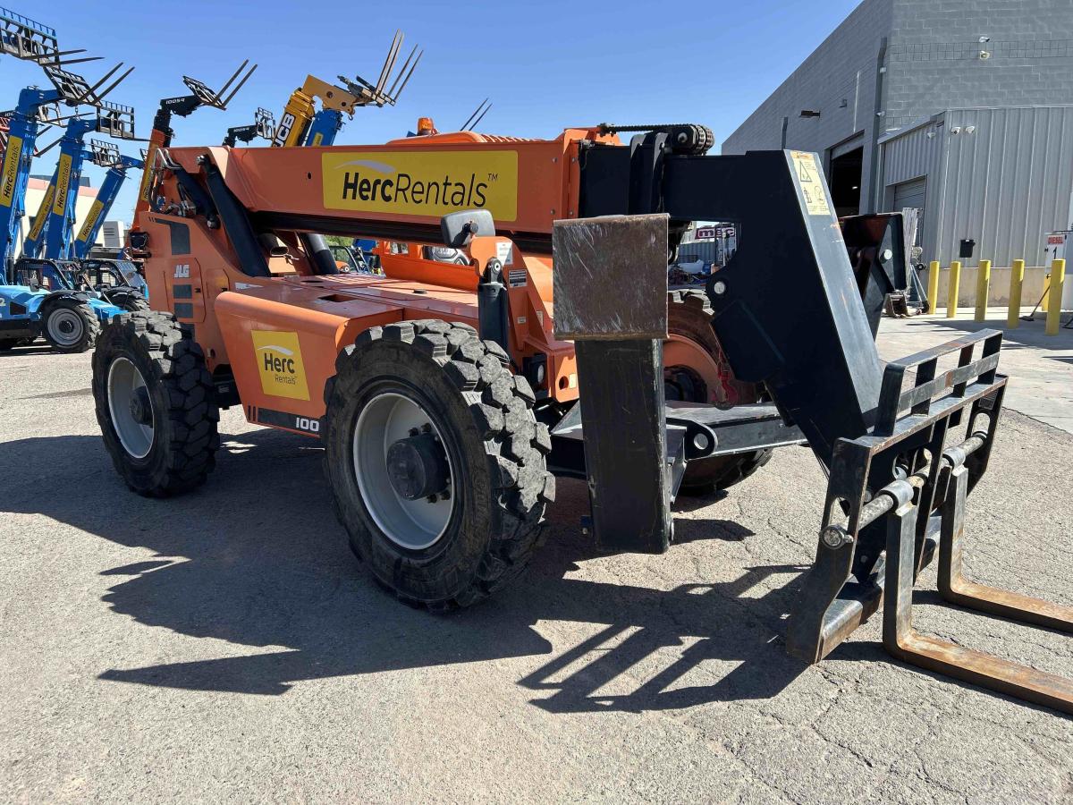 2018 SkyTrak 10042