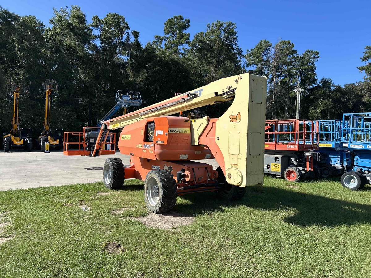 2018 JLG 800AJ