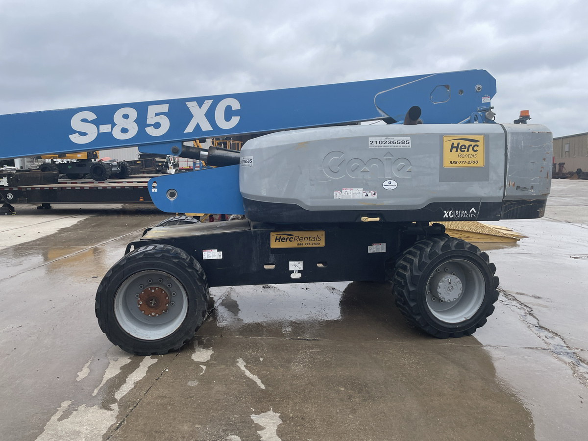 2018 Genie S-85-5