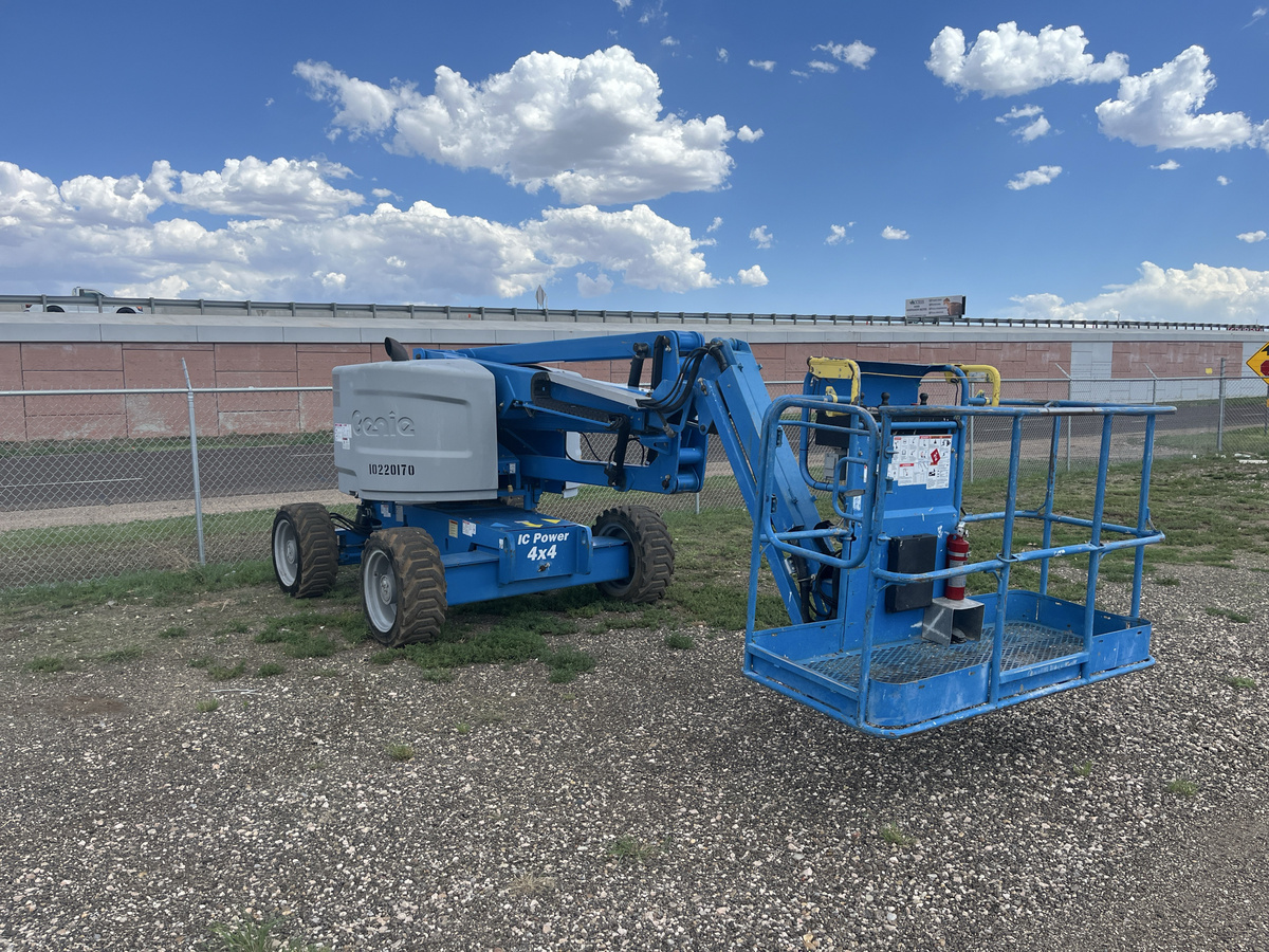 2017 Genie Z-45/25 RT