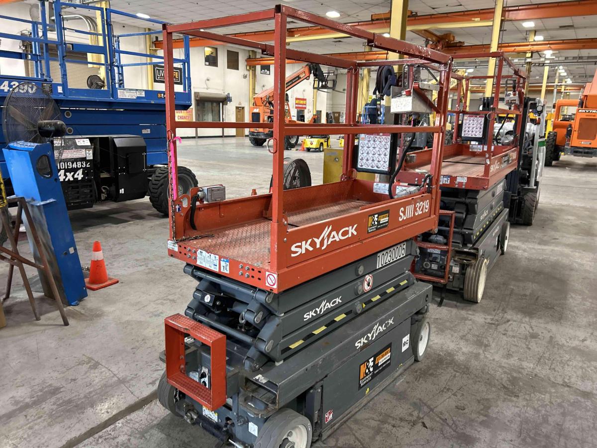 2017 Skyjack SJ3219