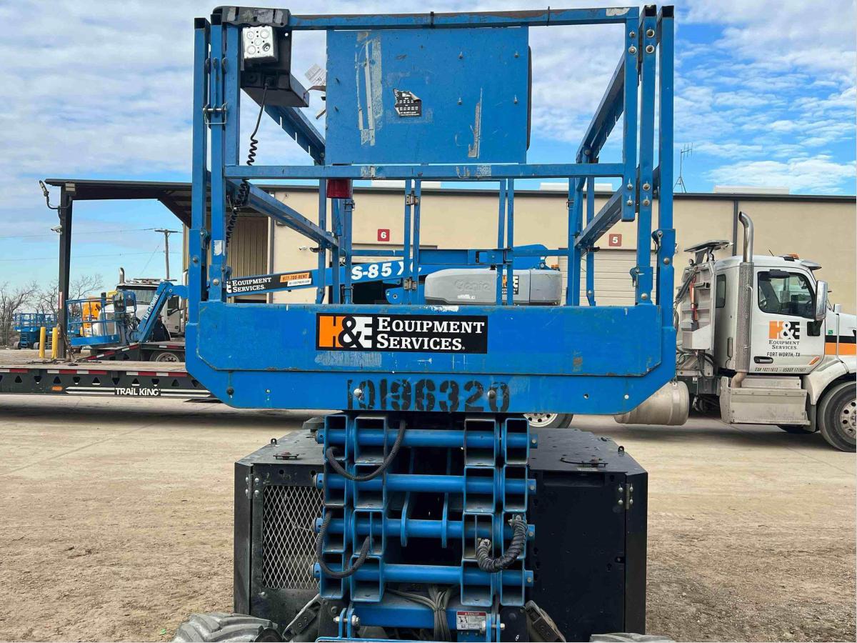 2016 Genie GS-4069 RT-8