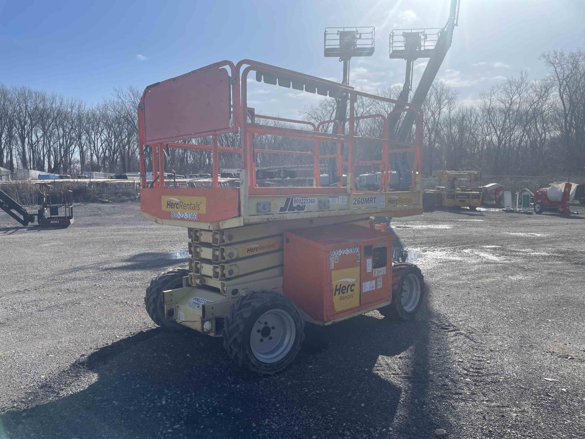 2018 JLG 260MRT