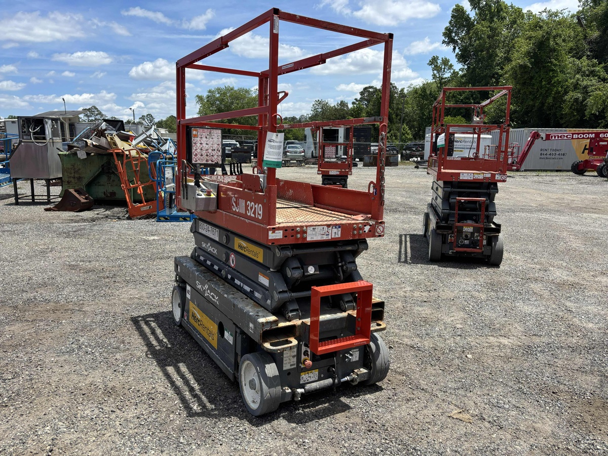2019 Skyjack SJ3219-7