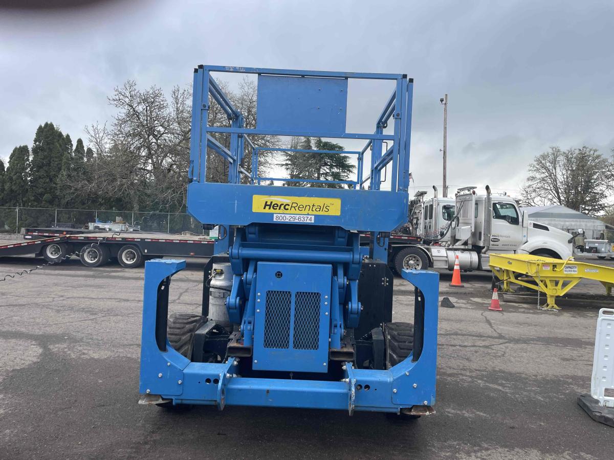2018 Genie GS-4390 RT-4