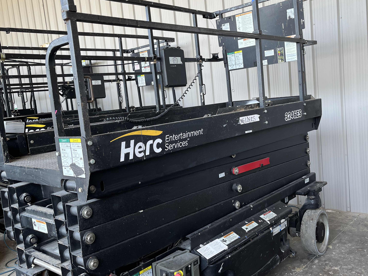 2019 JLG 3246ES-3
