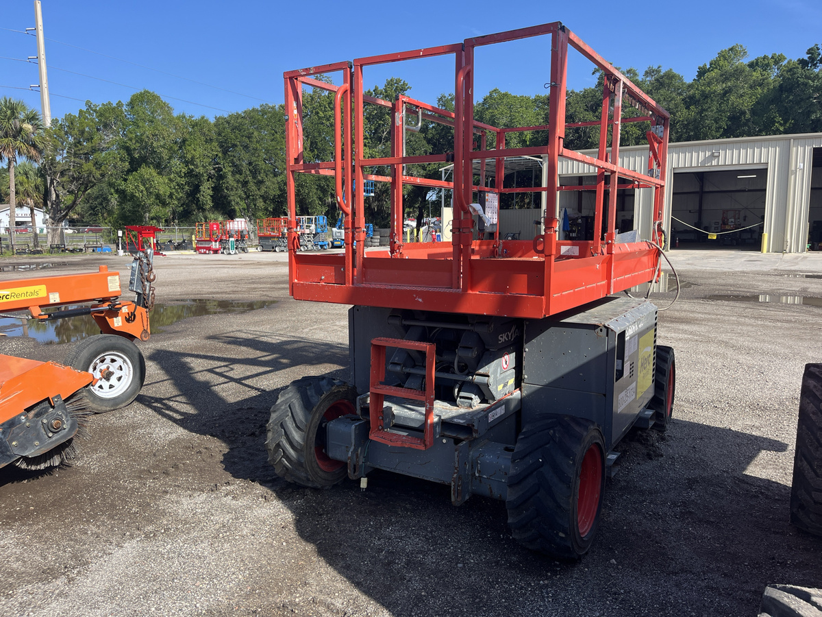 2019 Skyjack SJ-6826RT-3