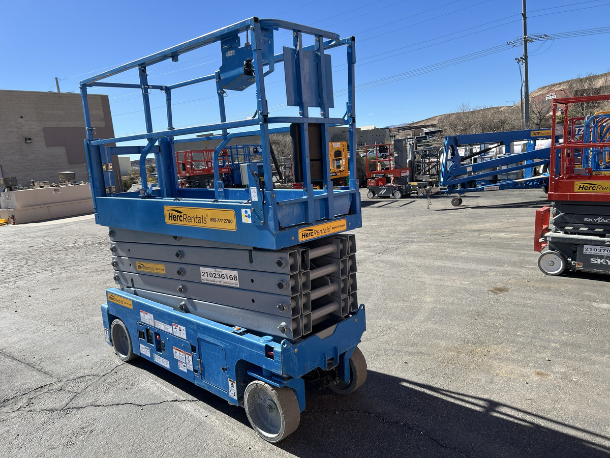 2018 Genie GS-3232-6