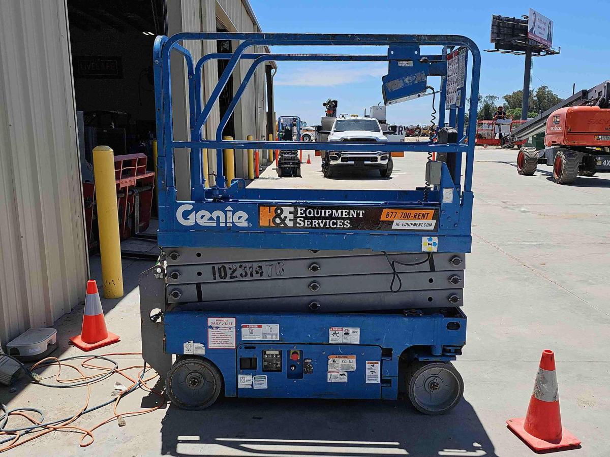 2017 Genie GS-1930