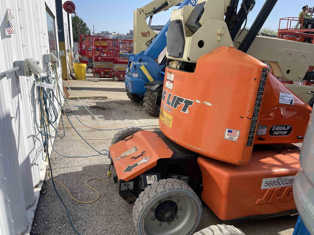 2007 JLG E400AJPN