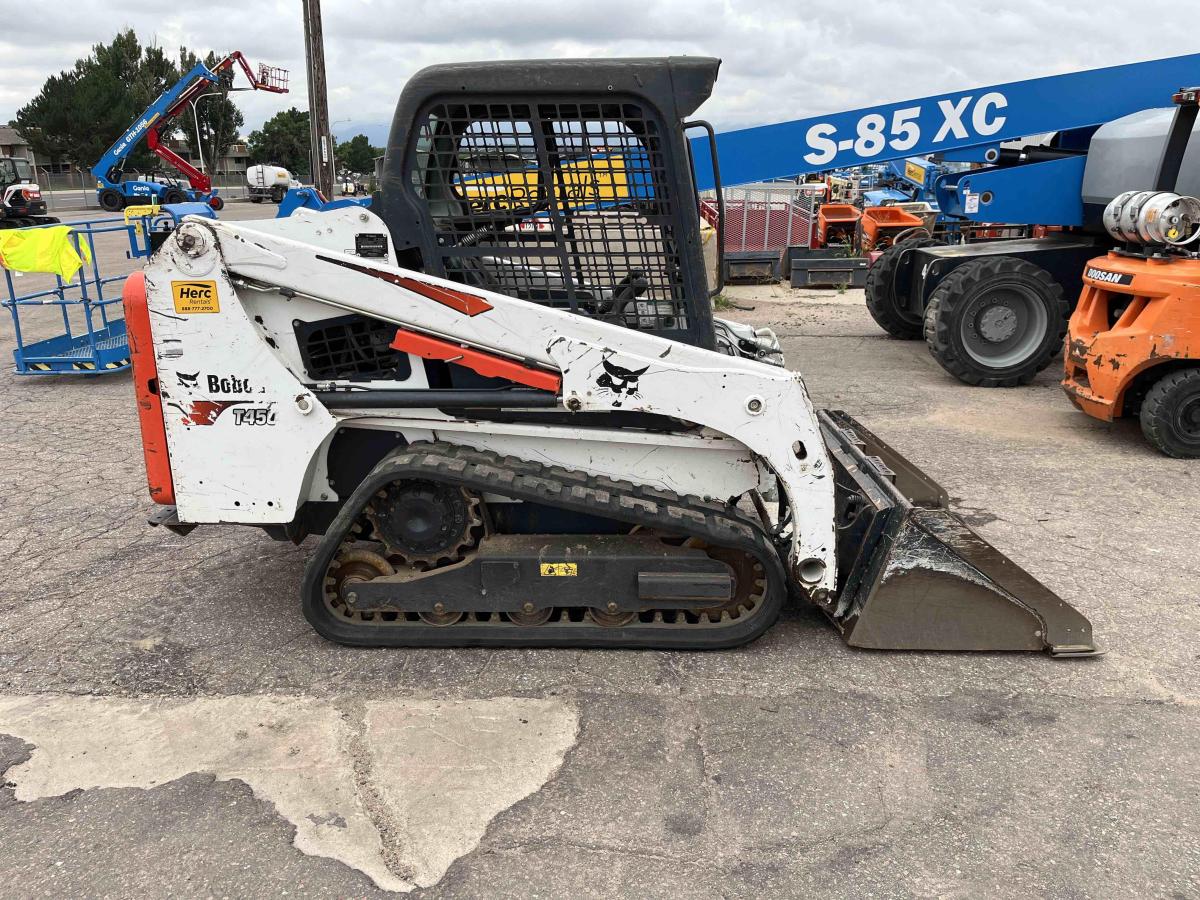 2019 Bobcat T450