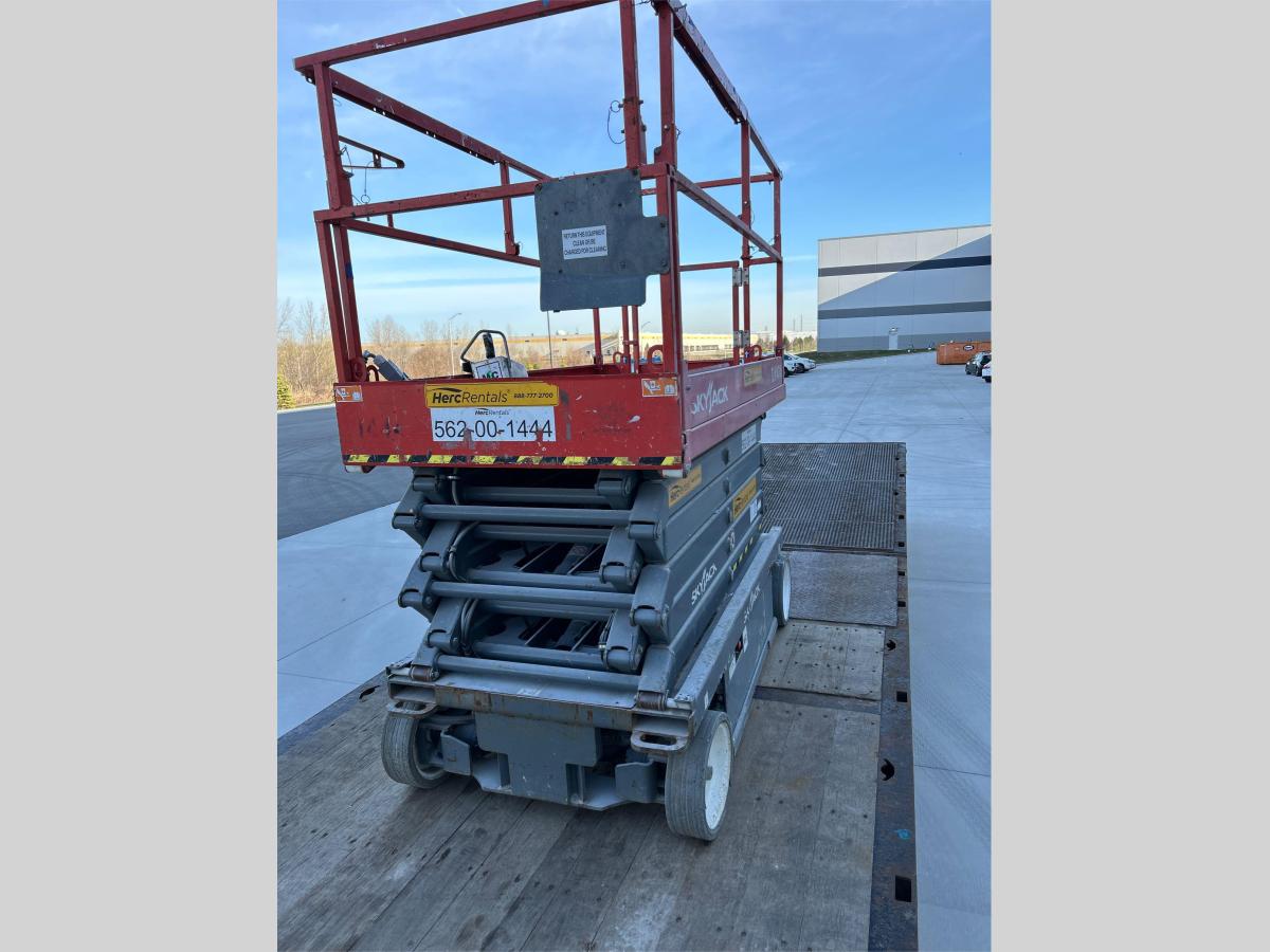 2017 Skyjack SJ4740-3