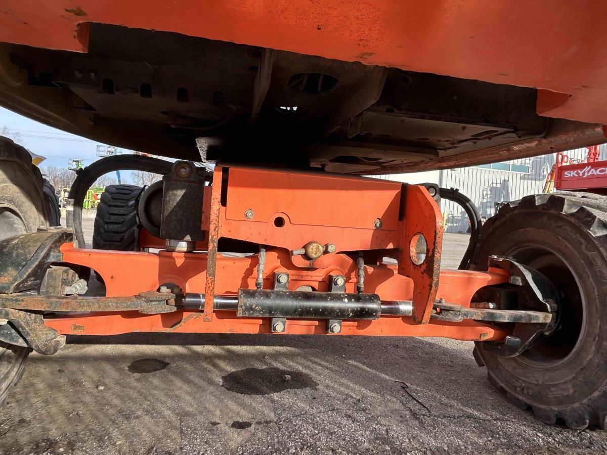 2014 JLG 460SJ-27