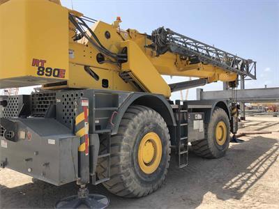 2012 Grove RT890E
