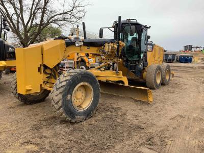 2015 Caterpillar 140M3