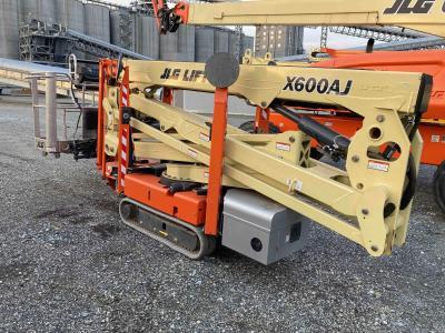 2018 JLG X600AJ