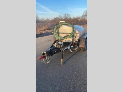 2015 Wylie EXP-500L-S (Water Trailer 500 Gal)